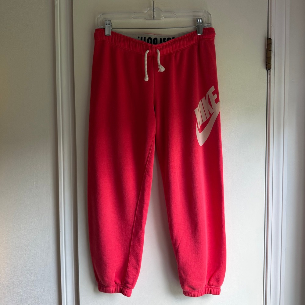 Nike Sportswear Rally Fleece Joggers Red White Logo Sweatpants Small CJ307TWA